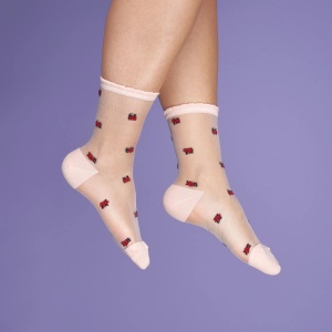Chaussettes transparente...