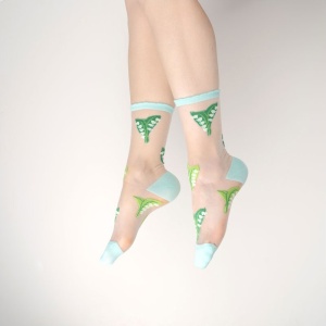 Chaussettes transparentes...