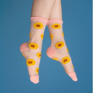 Chaussettes transparentes...
