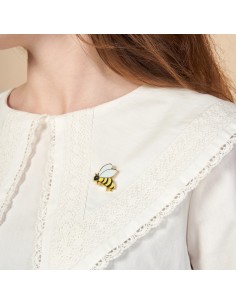 Pin's Abeille Coucou Suzette 2