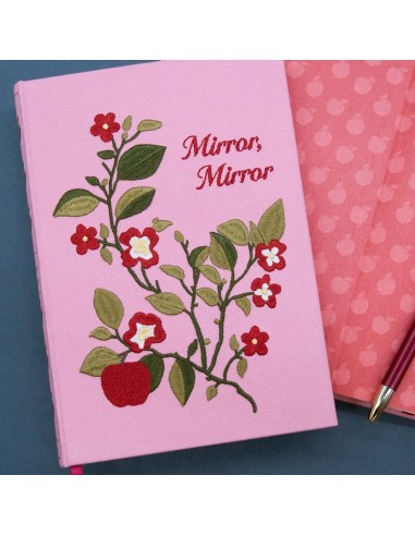 Journal brodé Reading Room Portico Designs